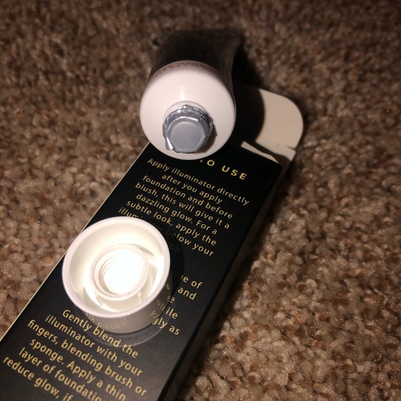 Mollie Jacob Dazzling Illuminator Liquid Highlight - Picture 2 of 5